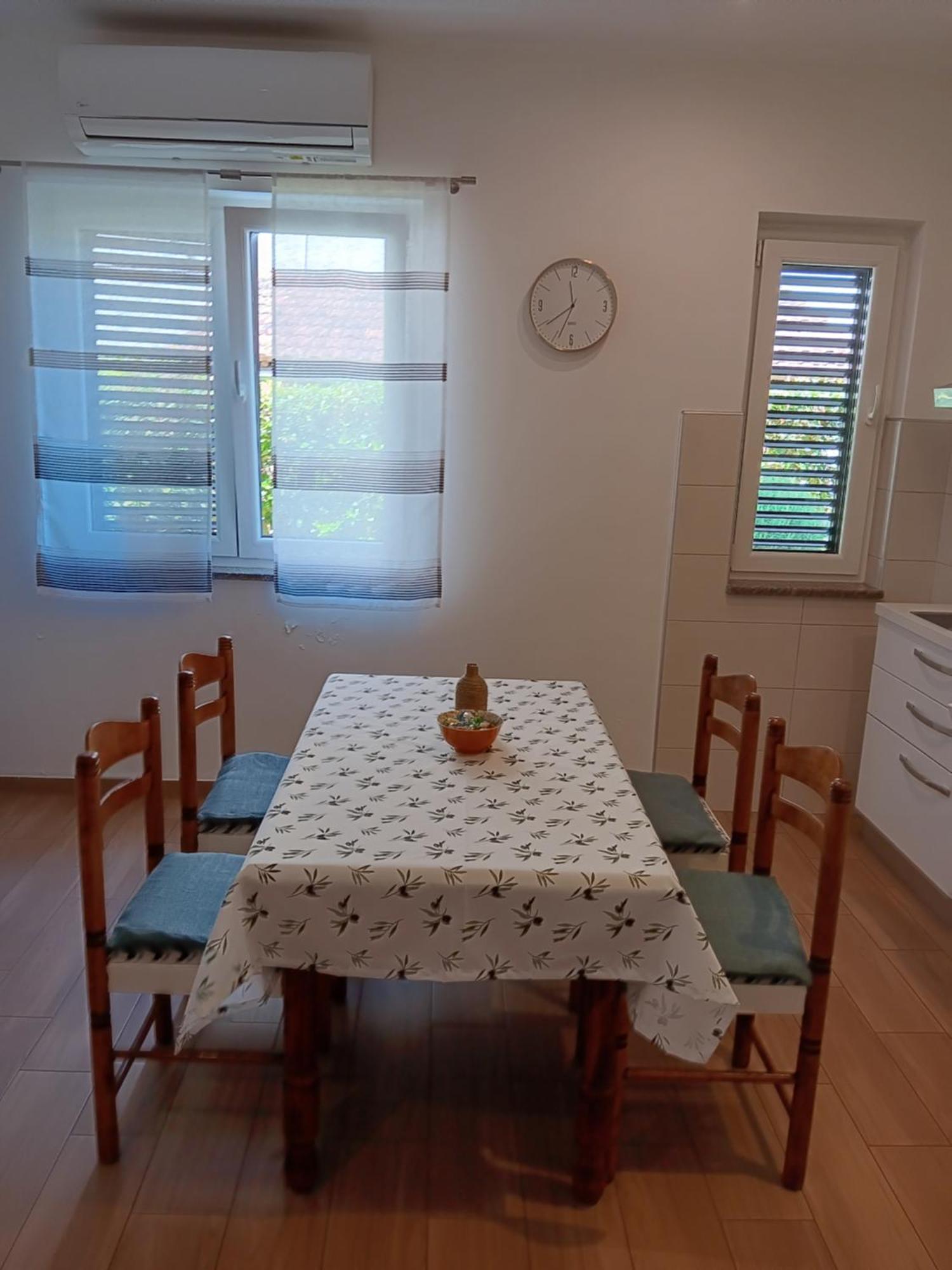 Apartman Suzy Póla Kültér fotó
